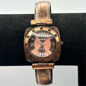 Vintage Quartz Narmi Watch